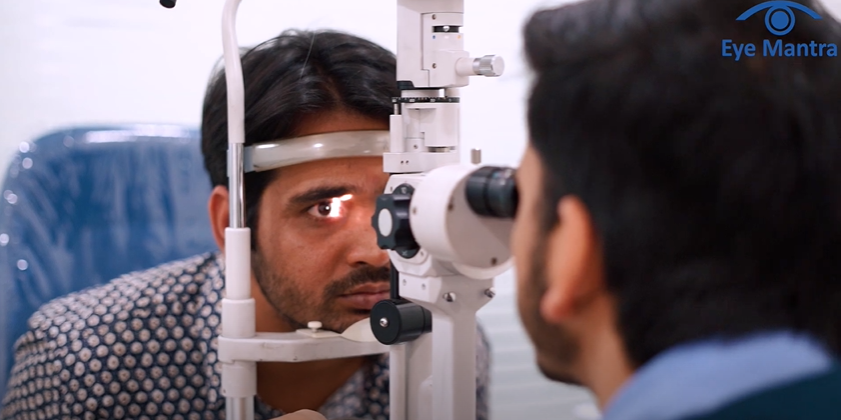 Eye check-up at EyeMantra Optical Hospital in Noida